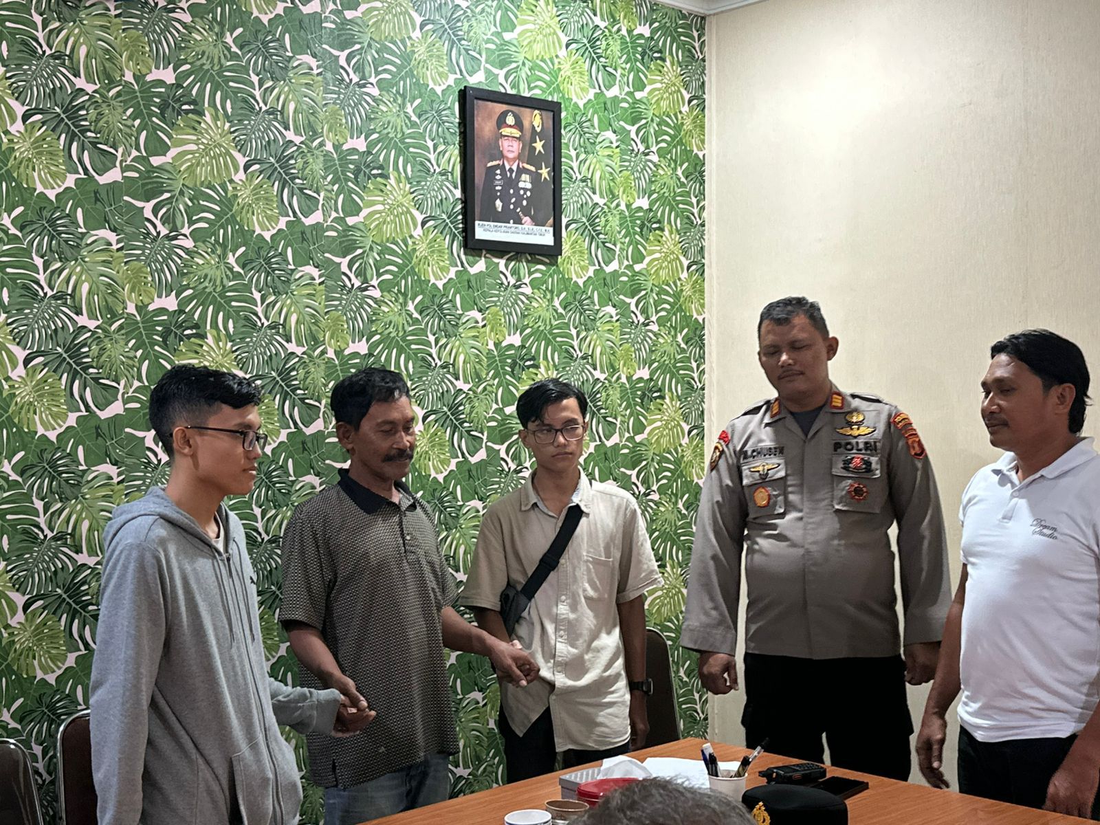 Viral Video Pengendara Berkelahi di SPBU Batakan, Berakhir Damai