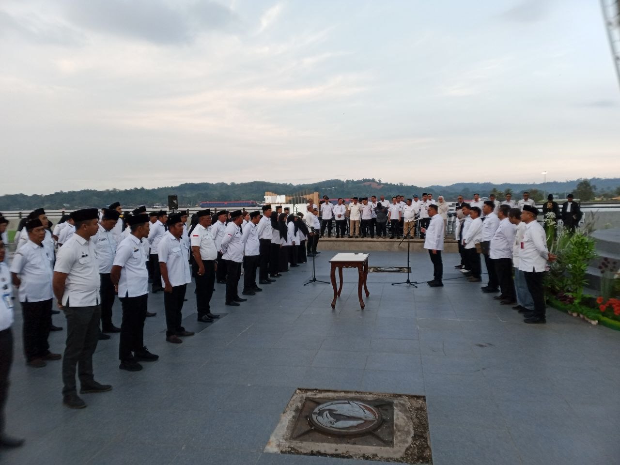 Lantik 119 Pejabat Kecamatan dan Kelurahan, Aulia Wanti-Wanti Hindari Lakukan Pungli