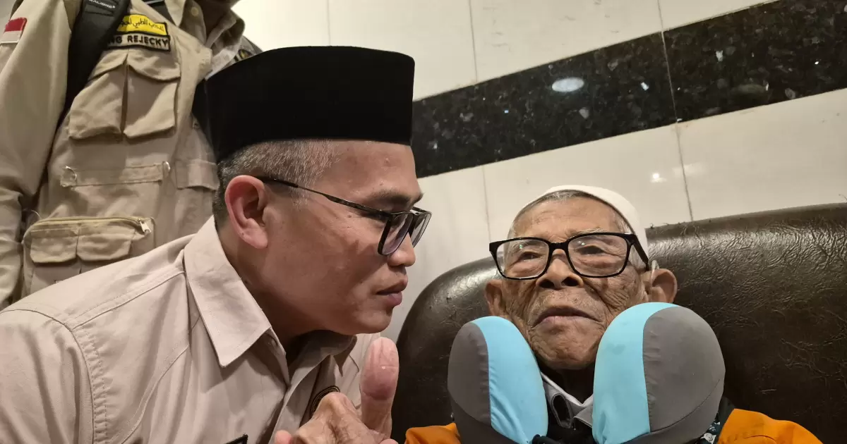 Kisah Haru Mbah Mardijiyono, Jamaah Haji Tertua Indonesia Usia 103 Tahun Tiba di Tanah Suci