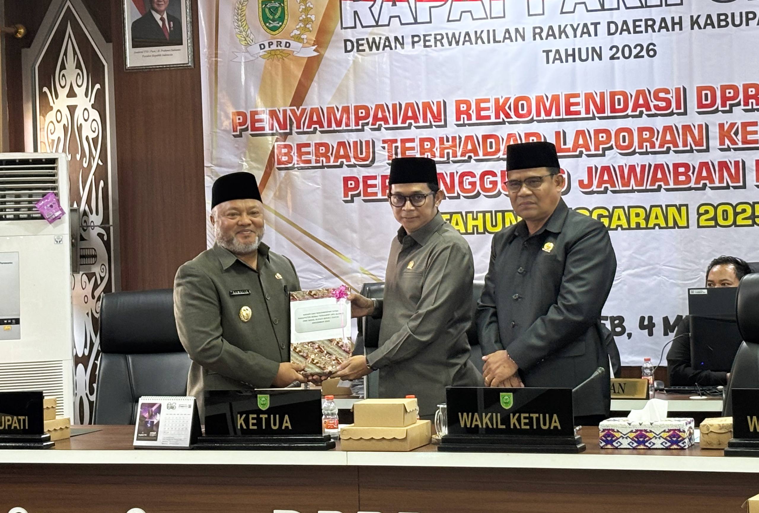 DPRD Sampaikan Rekomendasi Terkait LKPj Bupati Berau Tahun 2025