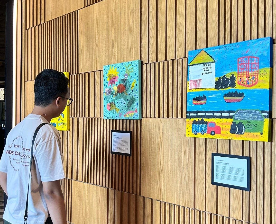 "Jika Laut Derawan Bisa Bicara", Hotel Mercure Pamerkan Karya Lukisan Pelajar Terkurasi