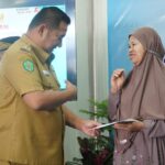 405 Warga Prasejahtera di PPU Terima BLT Kemiskinan Daerah Tahap Pertama
