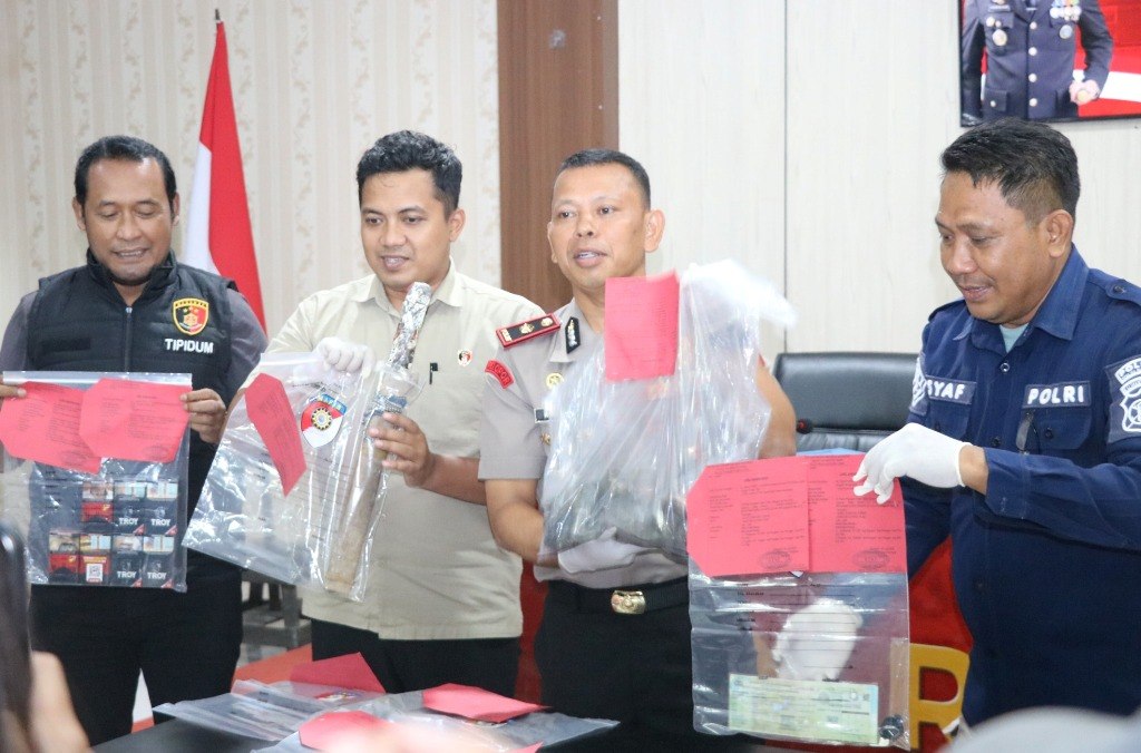 Pedagang di Desa Girimukti Tertipu QRIS Palsu