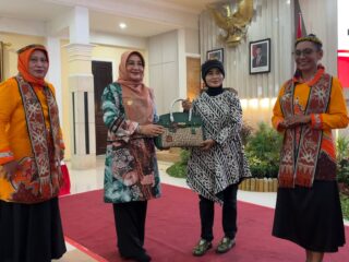 Batik hingga Kriya Lokal Berau Didorong Jadi Oleh-Oleh Wajib untuk Tamu Daerah