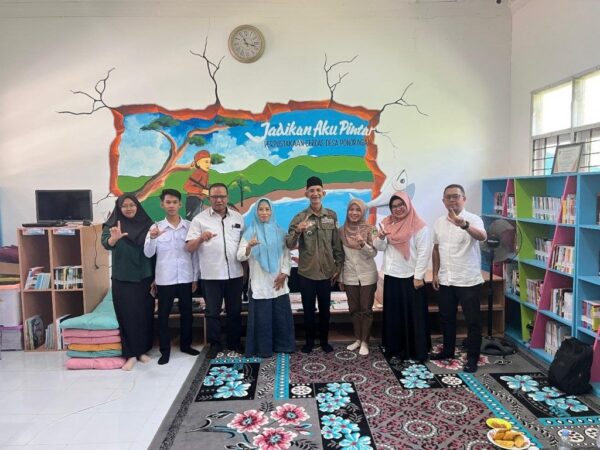 Prihatin Kondisi Perpustakaan Desa, Hamdiah Usul Petugas Jaga Digaji Rp700 Ribu per Bulan