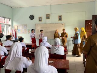 Hari Pertama MPLS, Siswa SMPN 22 Samarinda Langsung Dibekali Nilai Integritas