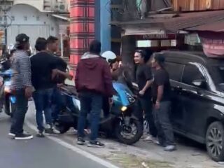 Polisi Selidiki Identitas Pelaku Pengeroyokan terhadap Pengendara Motor di Jalan Anggur