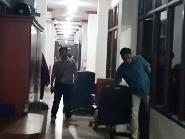 Kejati dan Polres Kukar Geledah Lagi Kantor Disdikbud hingga Magrib