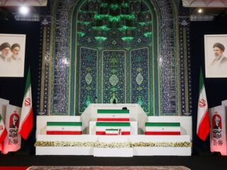 Ketegangan Mereda, Saudi-Qatar Kirim Delegasi Hadiri Pemakaman Khamenei di Iran