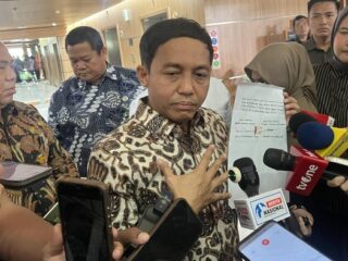 Menhut Raja Juli Lapor ke KPK Usai Akui Kembalikan Amplop Bupati Kuansing