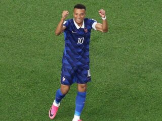 Prancis Hajar Swedia 3-0, Mbappe Cetak Dua Gol Samai Rekor Messi