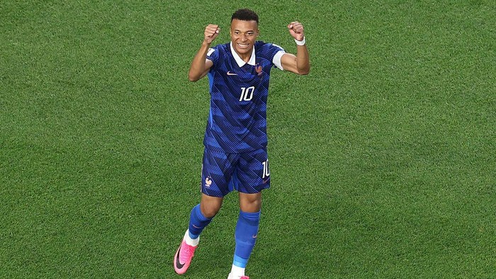 Prancis Hajar Swedia 3-0, Mbappe Cetak Dua Gol Samai Rekor Messi