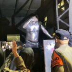 Dikejar Petugas, "Manusia Silver" Terjun ke Sungai Mahakam, Anjal dan Gepeng Tak Pernah Jera Dirazia