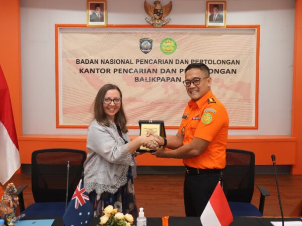 Konjen Australia Kunjungi Kantor Pencarian dan Pertolongan Balikpapan