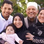 Tinggal Serumah dengan Mertua? Begini Solusi Menurut Islam agar Rumah Tangga Tetap Harmonis