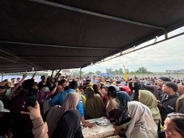 Dinas Perikanan Berau Rutin Gelar Pasar Ikan Murah, Warga Antusias Berburu Ikan Segar