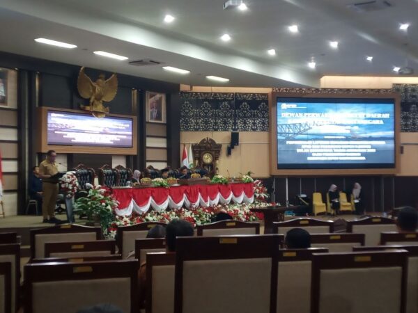 Walk Out, Fraksi PDIP Tinggalkan Paripurna dan Pemaparan Bupati Aulia
