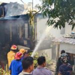 Tinggal Sendirian, Rumah Lansia di Gunung Sari Ilir Terbakar