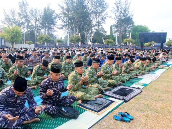 Kemarau Panjang, Prajurit TNI/Polri dan Masyarakat Balikpapan Gelar Salat Istisqa dan Doa Bersama