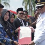 168 Orang Terima Ijazah Paket Kesetaraan