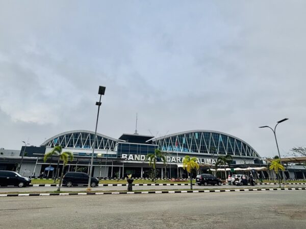 Jarak Pandang Bandara Kalimarau Belum Terdampak Asap Karhutla