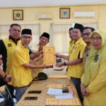 Koalisi Enam PTK Ambil Formulir Calon Ketua Golkar Kukar di Hari Pertama
