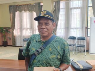 Selain Air Bersih, Desa Menamang Kiri juga Krisis Listrik