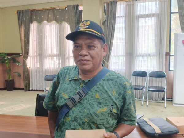 Selain Air Bersih, Desa Menamang Kiri juga Krisis Listrik