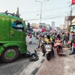 Sopir Mengaku Rem Bermasalah, Truk Tabrak Motor di Turunan Rapak