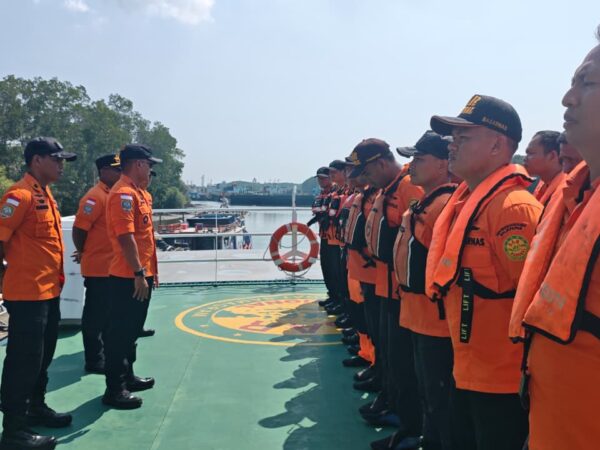 Basarnas Balikpapan Kirim KN SAR Wisanggeni Dukung Operasi Pencarian Korban Kapal Virgo Transport 8