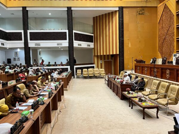 Pedagang Pasar Pagi Bawa 14 Keluhan ke DPRD Samarinda, Minta Akses hingga Parkir Segera Dibenahi
