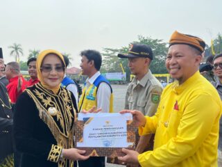 Berjibaku Hadapi Karhutla, Bupati Beri Penghargaan kepada Petugas dan Relawan Berau