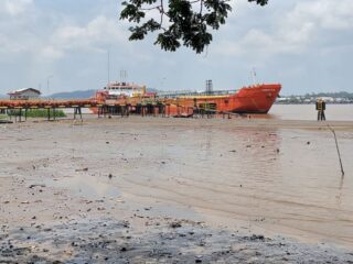 KSOP Minta Kapal Tak Memaksakan Pelayaran Saat Kondisi Sungai Mahakam Belum Memungkinkan