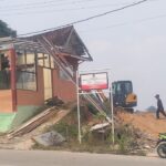 Bangunan Liar Berusia 21 Tahun Akhirnya Dibongkar di Kelurahan Baru