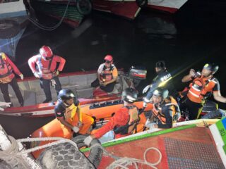 Jasad Pelajar 13 Tahun yang Tenggelam di Sungai Mahakam Ditemukan di Hari Kedua Pencarian