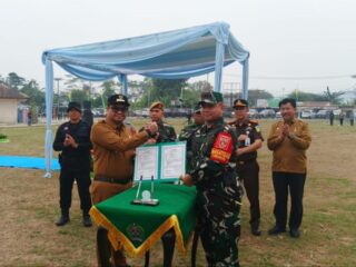 TMMD ke-130 Kukar Digelar di Desa Jembayan Tengah, Tentara Perbaiki Jalan Menuju IKN