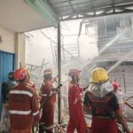 Kebakaran Dua Bangunan Usaha di Jalan Antasari Samarinda, Satu Relawan Dikabarkan Cidera