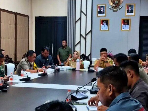 Bupati Berau Minta PLN Prioritaskan Masyarakat Sebagai Pelanggan